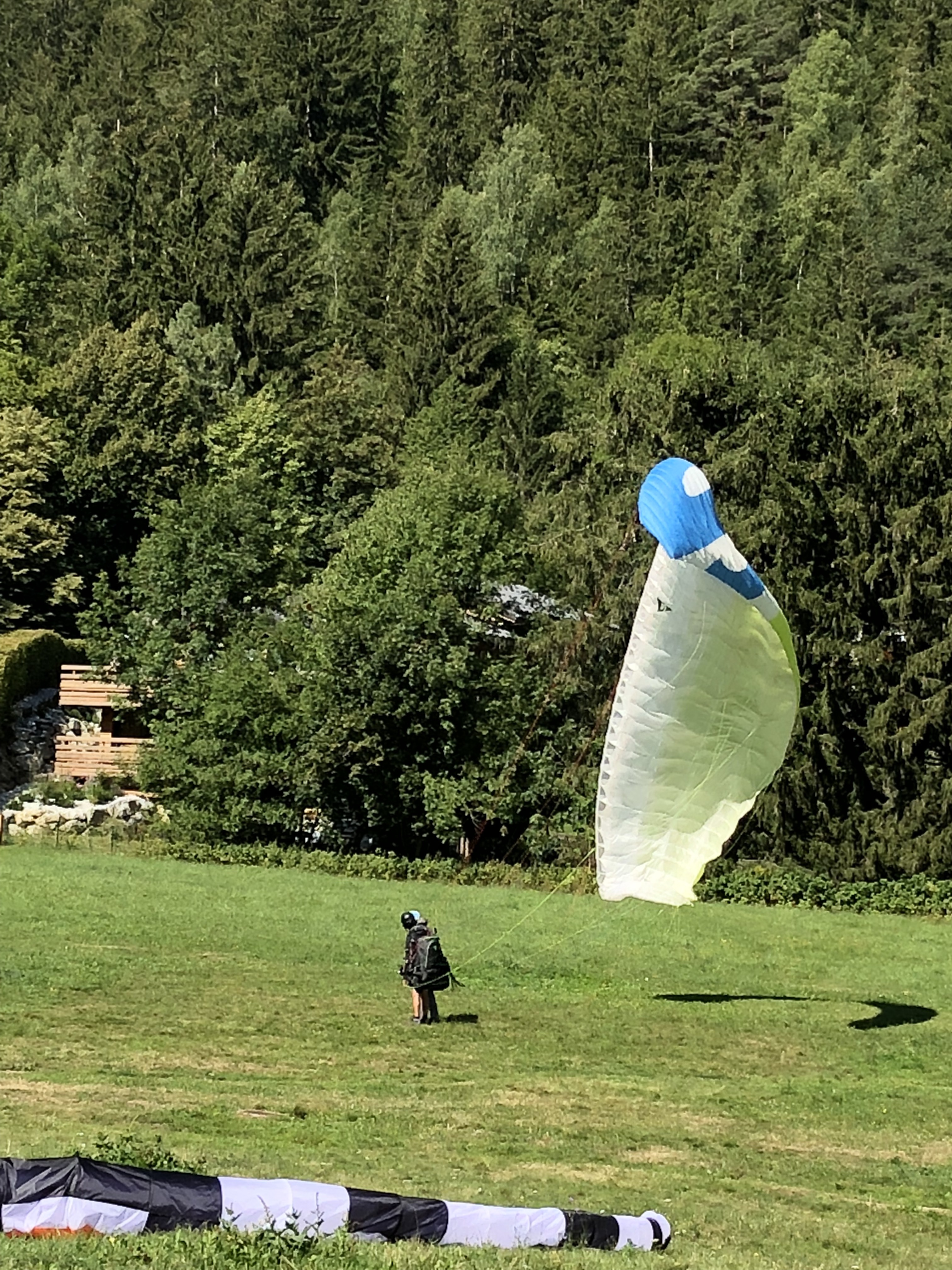 parapente_b.jpg